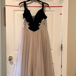 formal/prom dress